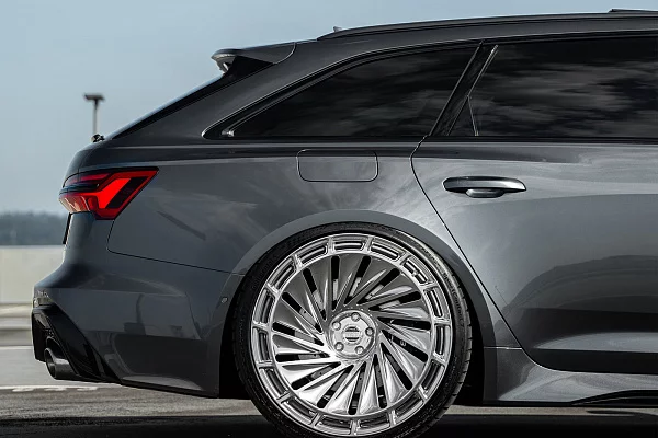 Audi RS6 C8