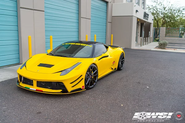 Фото дисков Vossen CG-203 Черный глянец на Ferrari 458