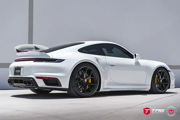 Фото дисков Vossen S21-01 Черный глянец на Porsche 911 VIII