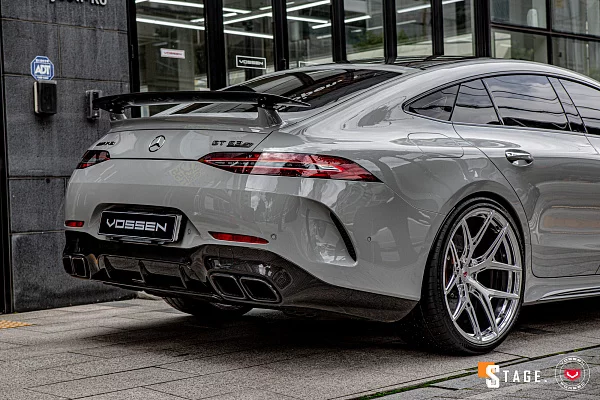 Фото дисков Vossen S21-01 Глянцевый лак на Mercedes-Benz AMG GT I