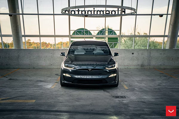 Фото дисков Vossen HFX-2 (5-Lug) Глянцевый графит на Tesla Model X