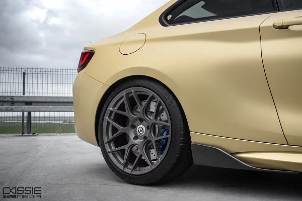 Фото дисков HRE FF01 Сатиновый графит на BMW 2/M2 (F22/F87)