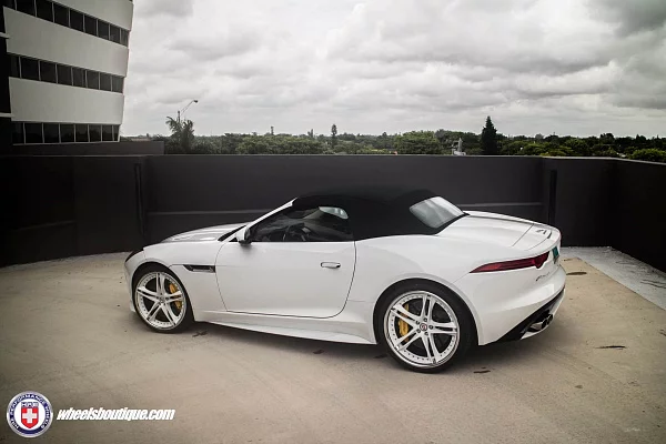 Фото дисков HRE S207 Белый глянец на Jaguar F-Type