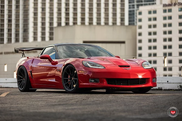 Фото дисков Vossen M-X2 Черный сатин на Chevrolet Corvette C6