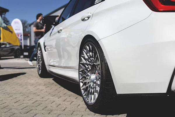 Фото дисков HRE 501M Сатиновый тонированный лак на BMW 3/M3 (F3x/F80)