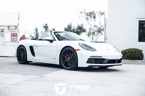 Фото дисков HRE FF01 Черный сатин на Porsche Boxster III