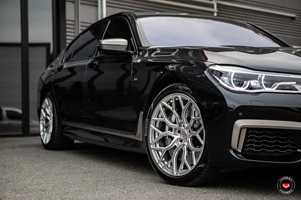 Фото дисков Vossen S17-01 Полированный лак на BMW 7 (G11/G12)