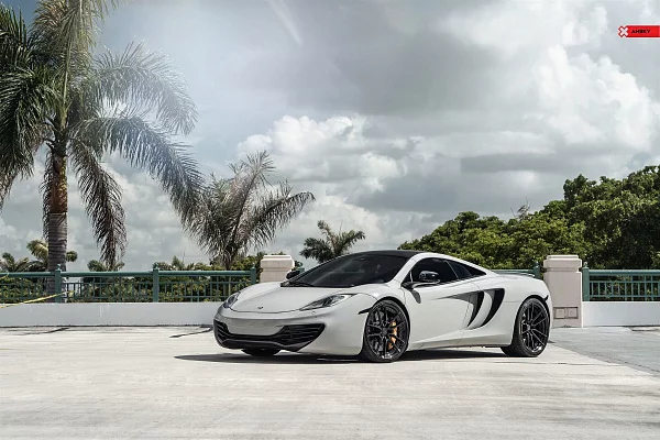 McLaren MP4-12C