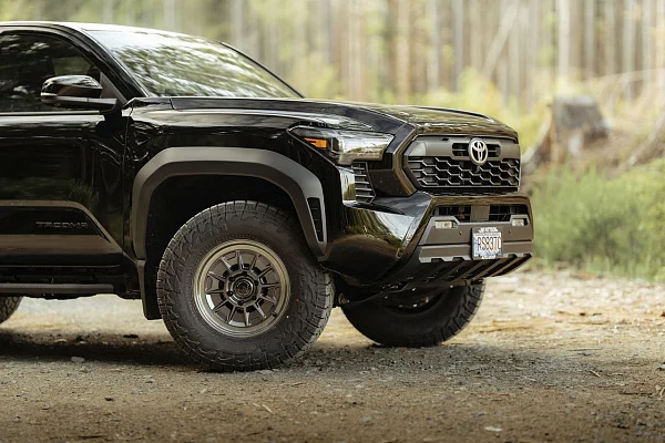 Фото дисков Black Rhino MONDO Матовый графит на  Toyota Tacoma IV