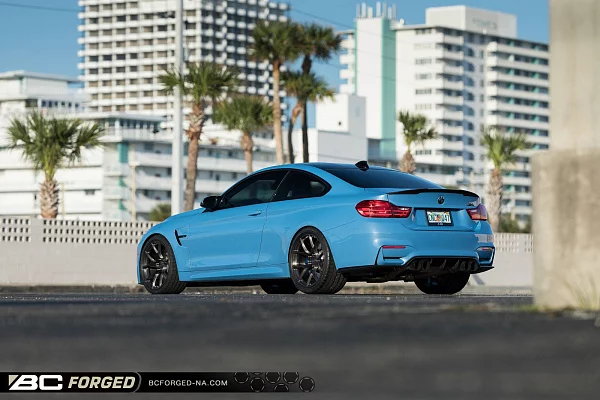 Фото дисков BC Forged RZ05 Глянцевый темный лак на BMW 4/M4 (F32/F82)