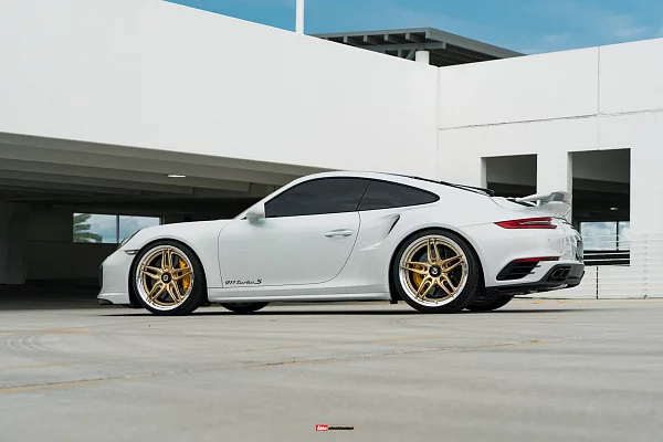 Фото дисков HRE S107SC Сатиновое золото на Porsche 911 VIII