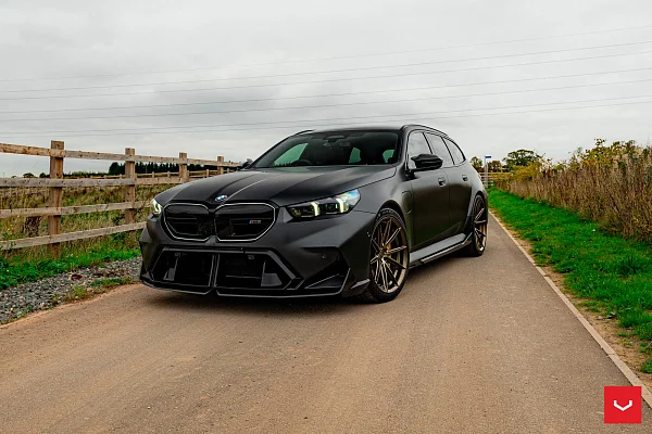Фото дисков Vossen HFX-2 (5-Lug) Сатиновая темная бронза на BMW 5/M5 (G60/G90)