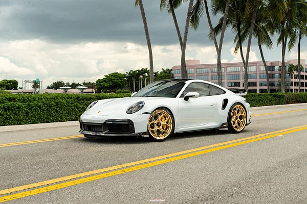 Фото дисков HRE S111SC Сатиновое золото на Porsche 911 VIII