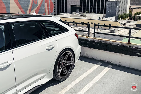 Фото дисков Vossen EVO-1R Глянцевый темный лак на Audi A/RS 6 (C8)