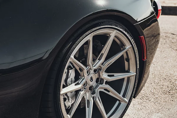 Фото дисков Vossen EVO-2R Глянцевый тонированный лак на Ford GT II