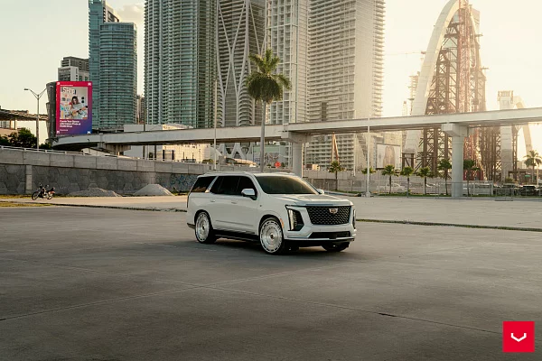 Фото дисков Vossen HF-9 Глянцевый лак на Cadillac Escalade V