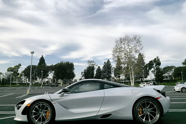 Фото дисков HRE S204H Сатиновый тонированный лак на McLaren 720S