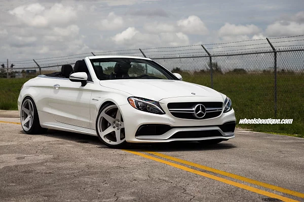 Фото дисков HRE 305M Глянцевый лак на Mercedes-Benz C-Class (W205)