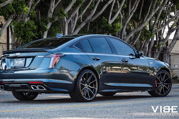 Фото дисков Vossen HF-3 Алмазная проточка на Cadillac CT5