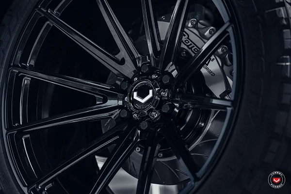 Фото дисков Vossen VFX-01 Черный глянец на Ram 1500 V