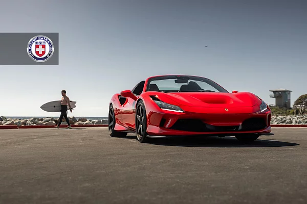 Фото дисков HRE 305 GTS Сатиновая бронза на Ferrari F8
