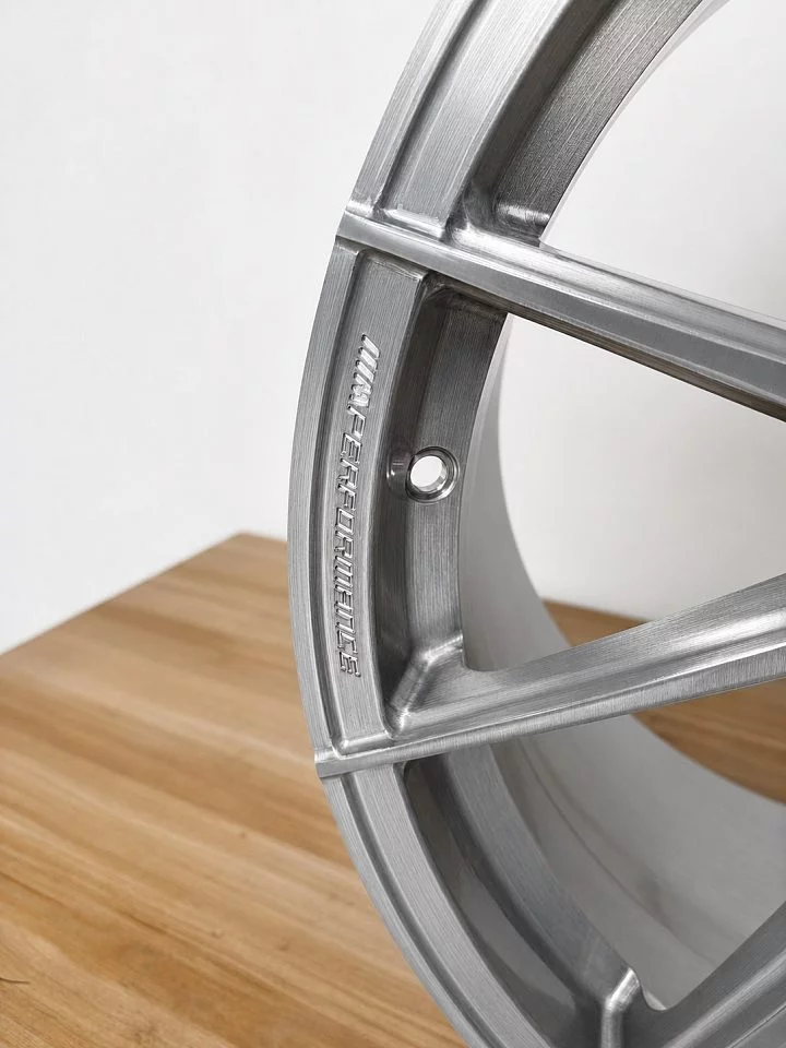 19" диски в стиле Ispiri FFR1D с брашированием
