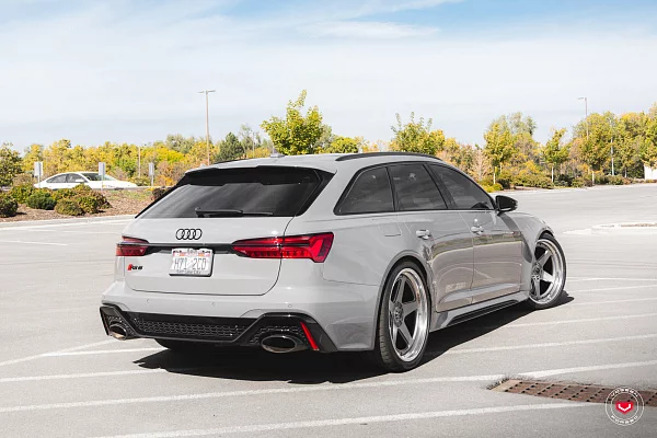 Фото дисков Vossen GEN-01 (3-Piece) Сатиновый лак на Audi A/RS 6 (C8)