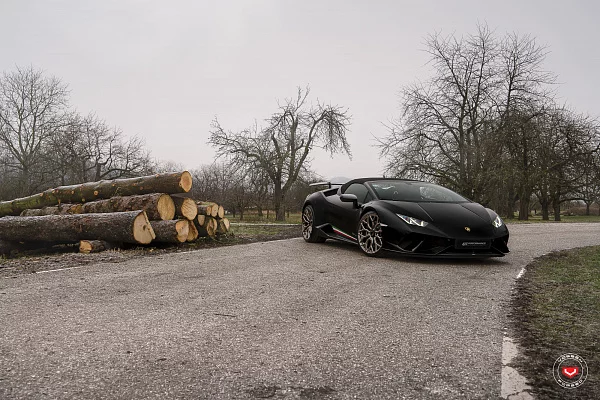 Фото дисков Vossen S17-01 Глянцевое темное золото на Lamborghini Huracan
