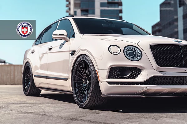 Фото дисков HRE S209 Черный глянец на Bentley Bentayga