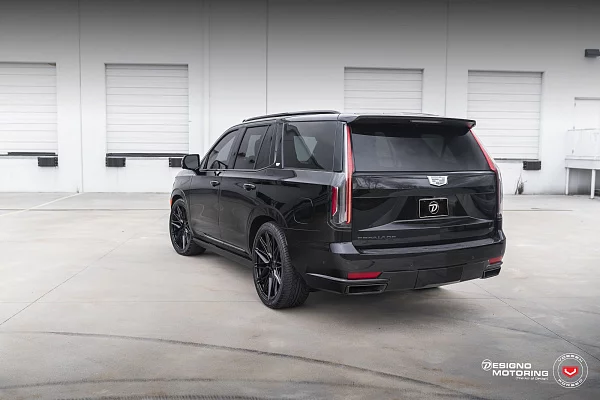 Фото дисков Vossen EVO-5 Черный глянец на Cadillac Escalade V