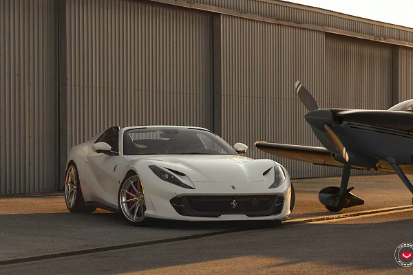 Фото дисков Vossen VPS-1 (3-Piece) Глянцевый лак на Ferrari 812