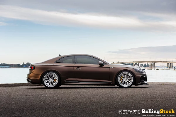 Фото дисков Strasse Wheels SV20M Deep Concave FS Глянцевый лак на Audi A/S/RS 5 (F5)
