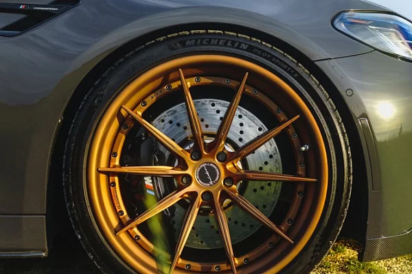 BMW M5 F90