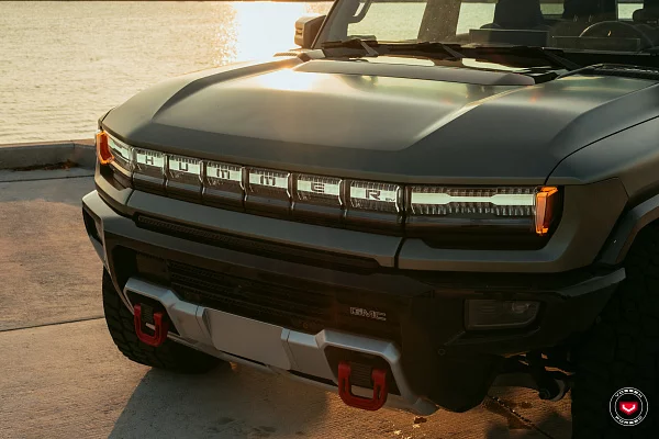 Фото дисков Vossen LCX-04 Глянцевый лак на GMC Hummer EV