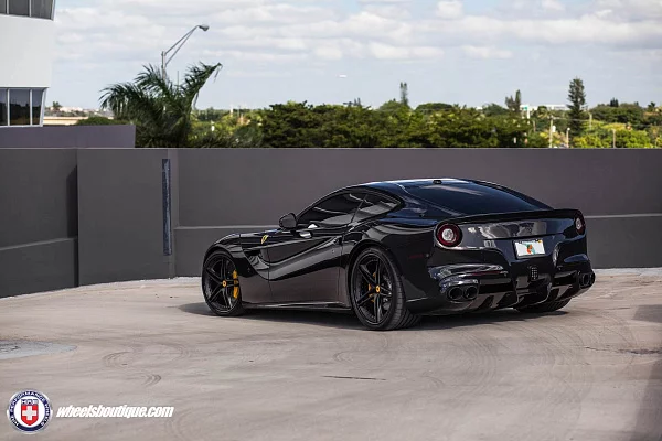 Фото дисков HRE S207 Черный сатин на Ferrari F12