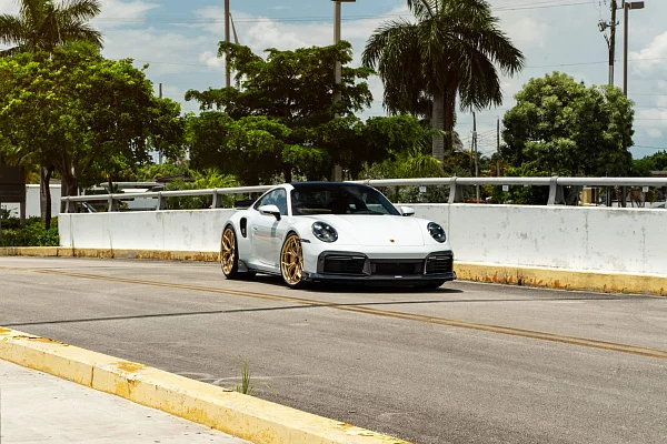 Фото дисков HRE S111SC Сатиновое золото на Porsche 911 VIII