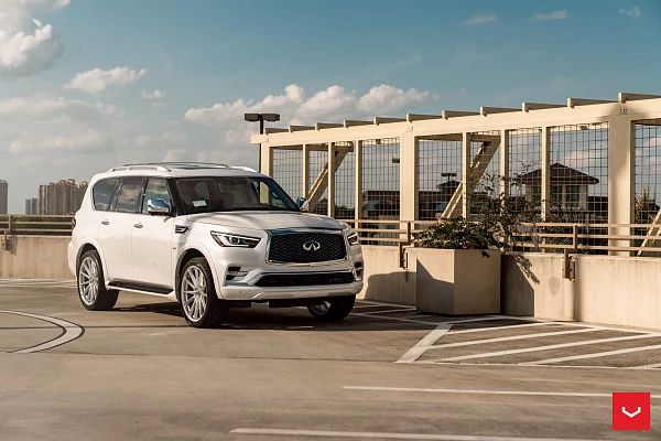 Фото дисков Vossen HF6-1 Серебро на Infiniti QX80 I