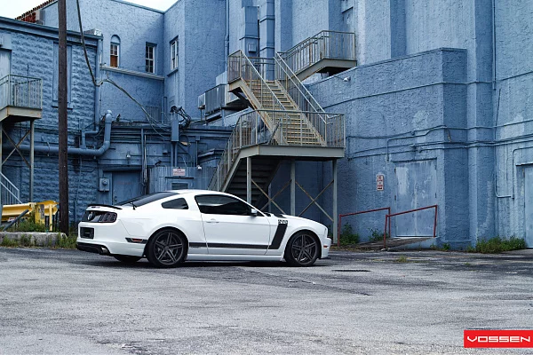 Фото дисков Vossen CV5 Сатиновый графит на Ford Mustang V