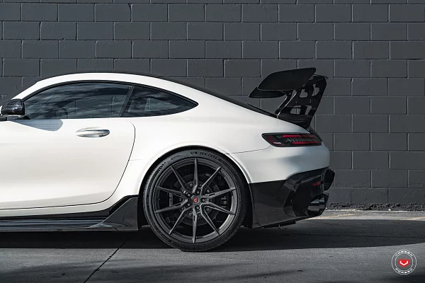 Фото дисков Vossen EVO-2R Черный сатин на Mercedes-Benz AMG GT I