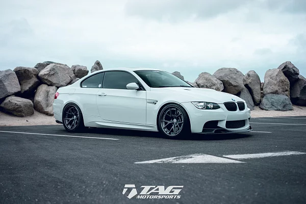 Фото дисков HRE S101 Сатиновый графит на BMW 3/M3 (E90)