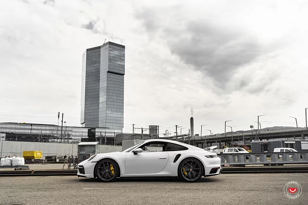 Фото дисков Vossen S21-01 Сатиновый темный лак на Porsche 911 VIII