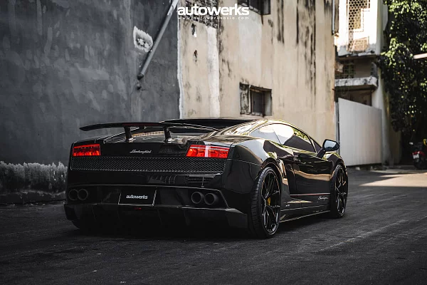 Фото дисков HRE P101 Черный глянец на Lamborghini Gallardo