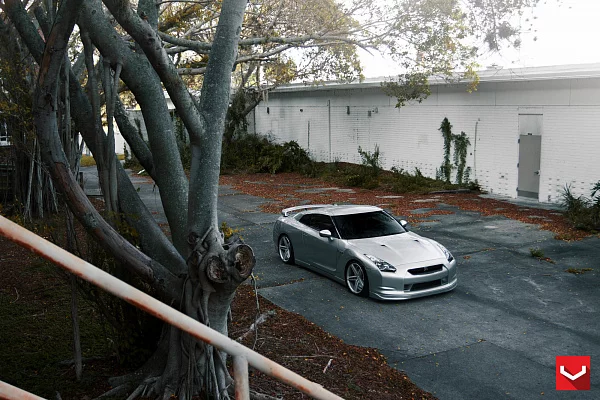 Фото дисков Vossen CV5 Серебро на Nissan GT-R