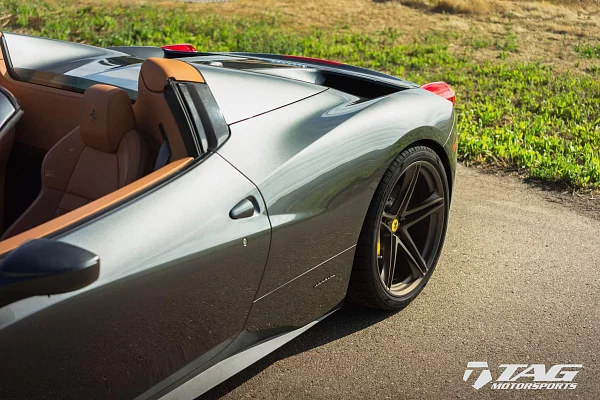 Фото дисков HRE P207 Черный сатин на Ferrari 458