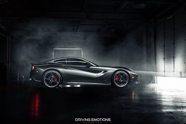 Фото дисков HRE S207 Черный сатин на Ferrari F12