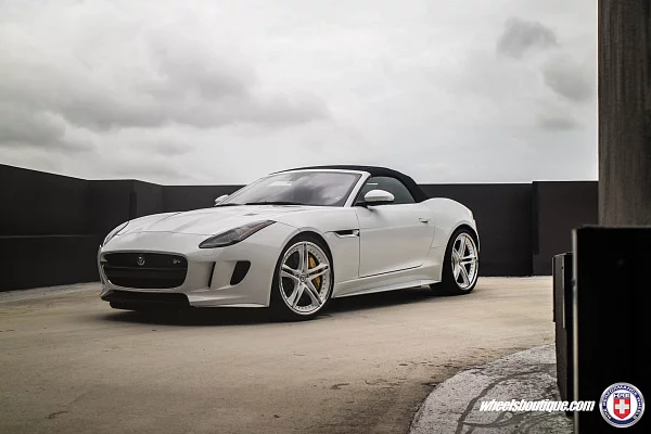 Фото дисков HRE S207 Белый глянец на Jaguar F-Type