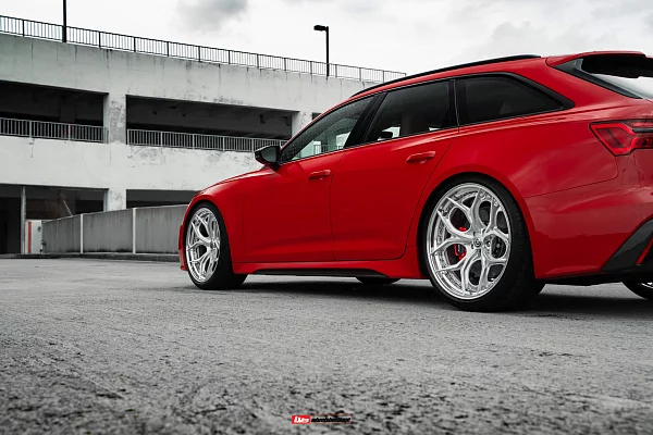 Фото дисков HRE S111SC Глянцевый лак на Audi A/RS 6 (C8)
