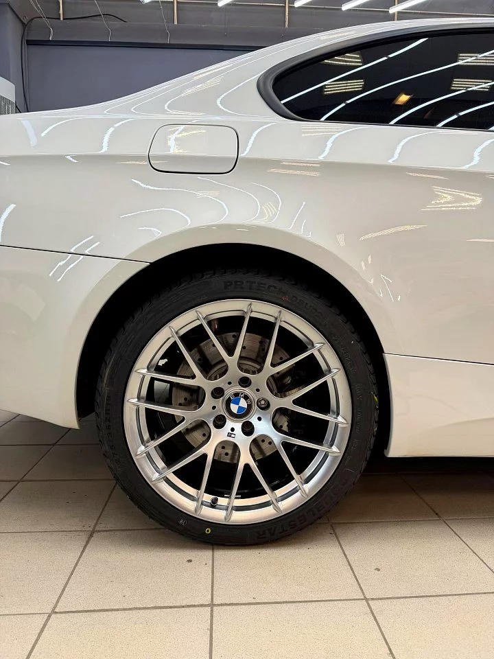 19" диски в дизайне BMW 359M и окрасе Hyper Silver
