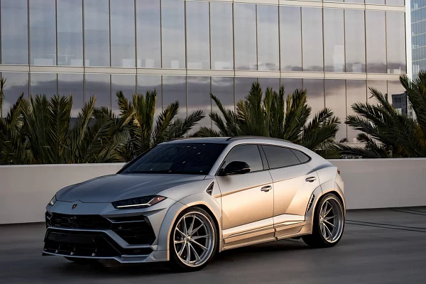 Фото дисков HRE S204H Глянцевый лак на Lamborghini Urus
