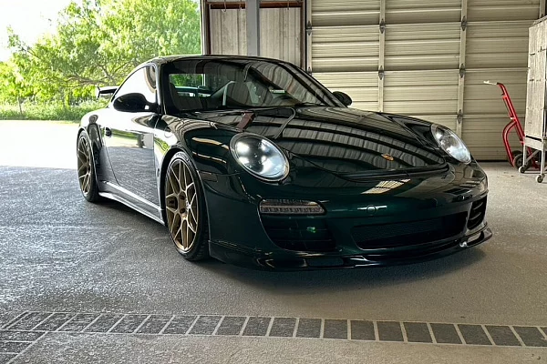Фото дисков HRE FF01 Сатиновое золото на Porsche 911 VI